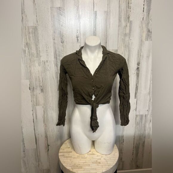 Green crop top - Picture 1 of 6